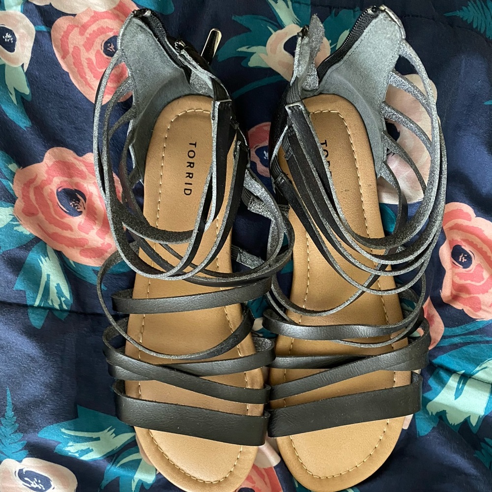 TORRID - SIZE 10 - STRAPPY GLADIATOR SANDALS